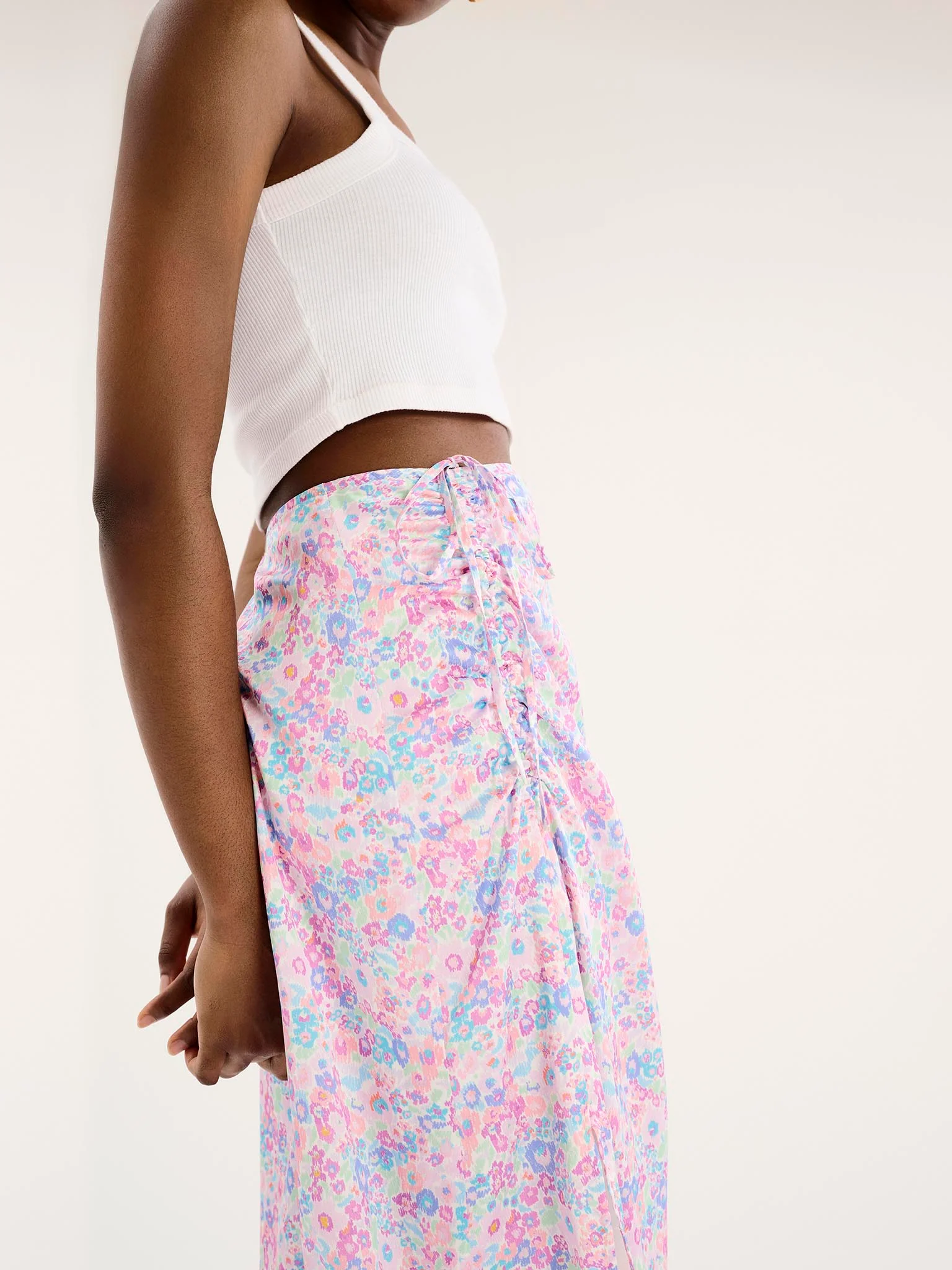 Madelyn Midi Skirt in Sketch Floral Print - Image 4