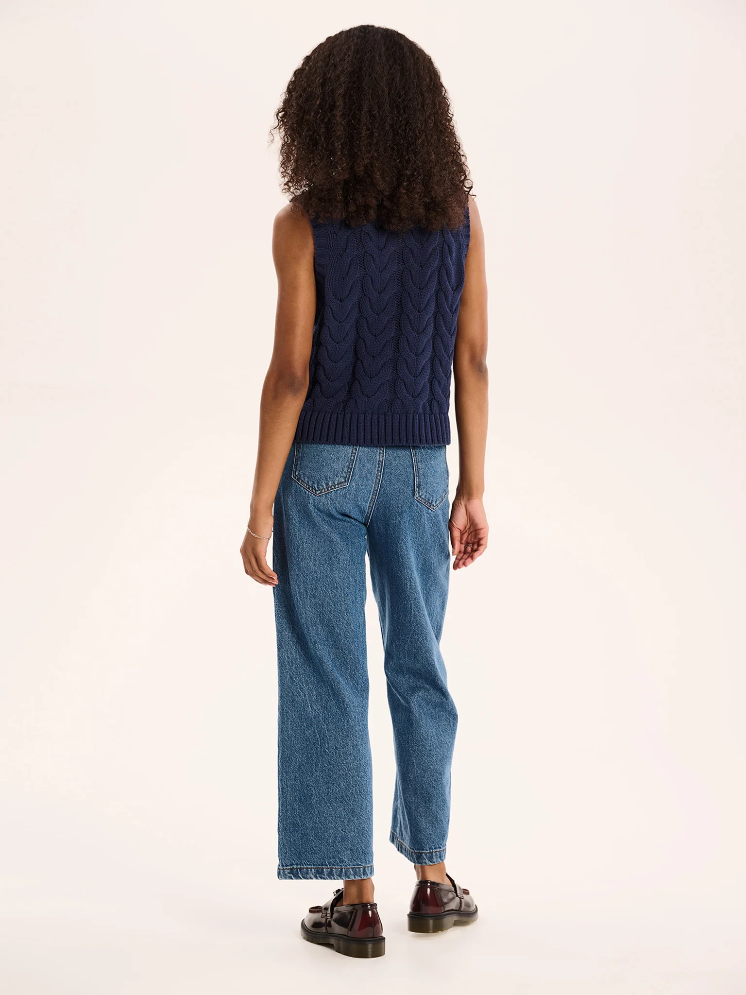 Matilda Cable Knitted Vest in Navy - Image 4