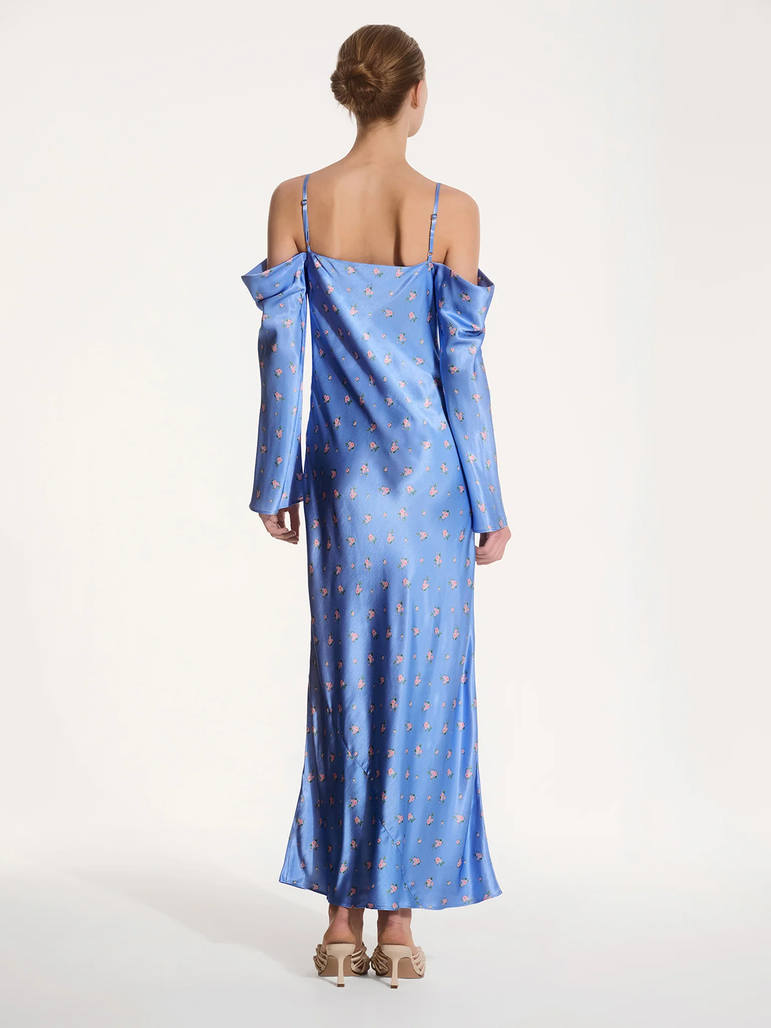 Munique Floral Dress in Light Blue - Image 3