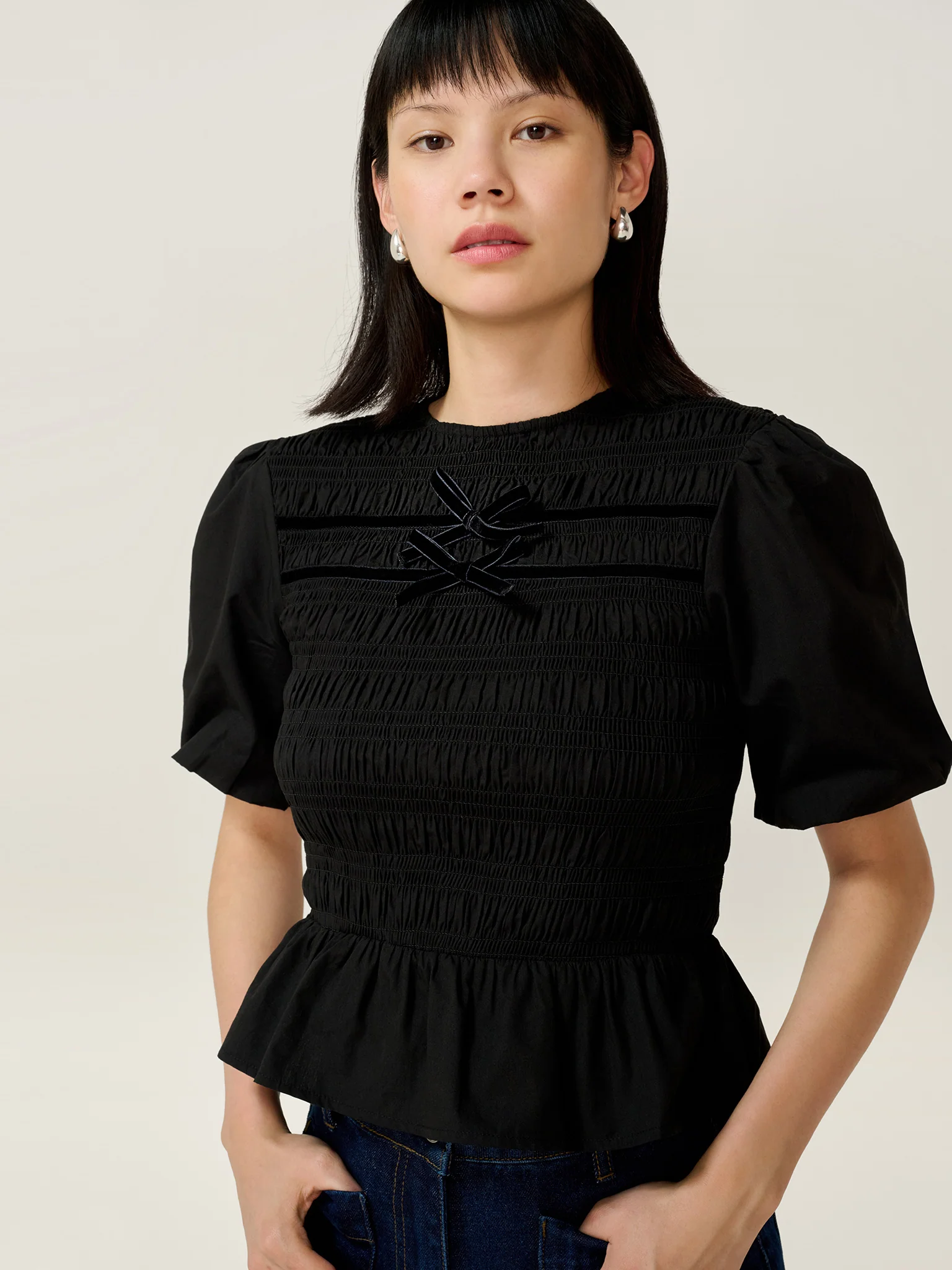 Noemi Top in Black - Image 4