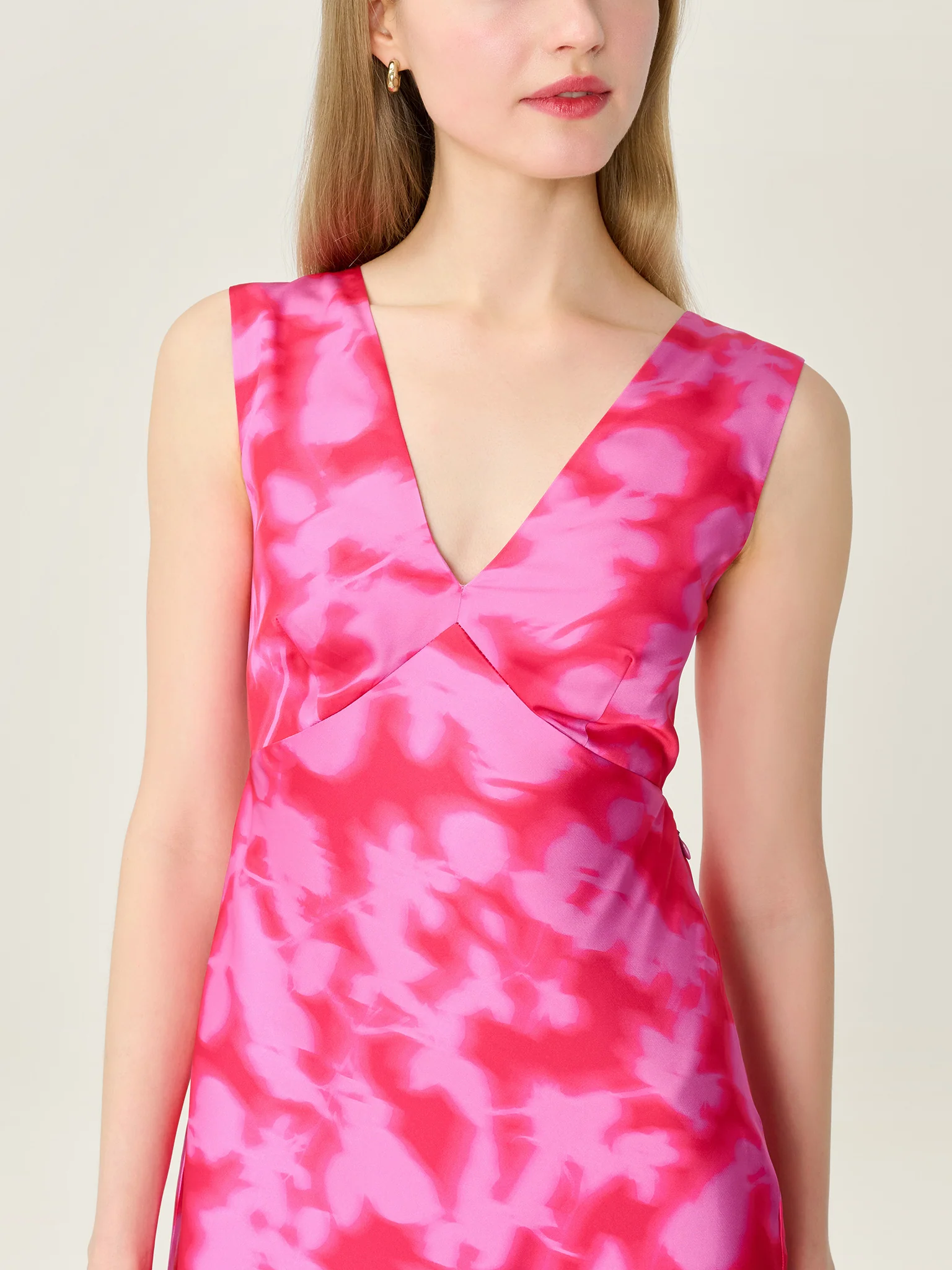 Nova Dress in Blurred Floral Magenta - Image 2