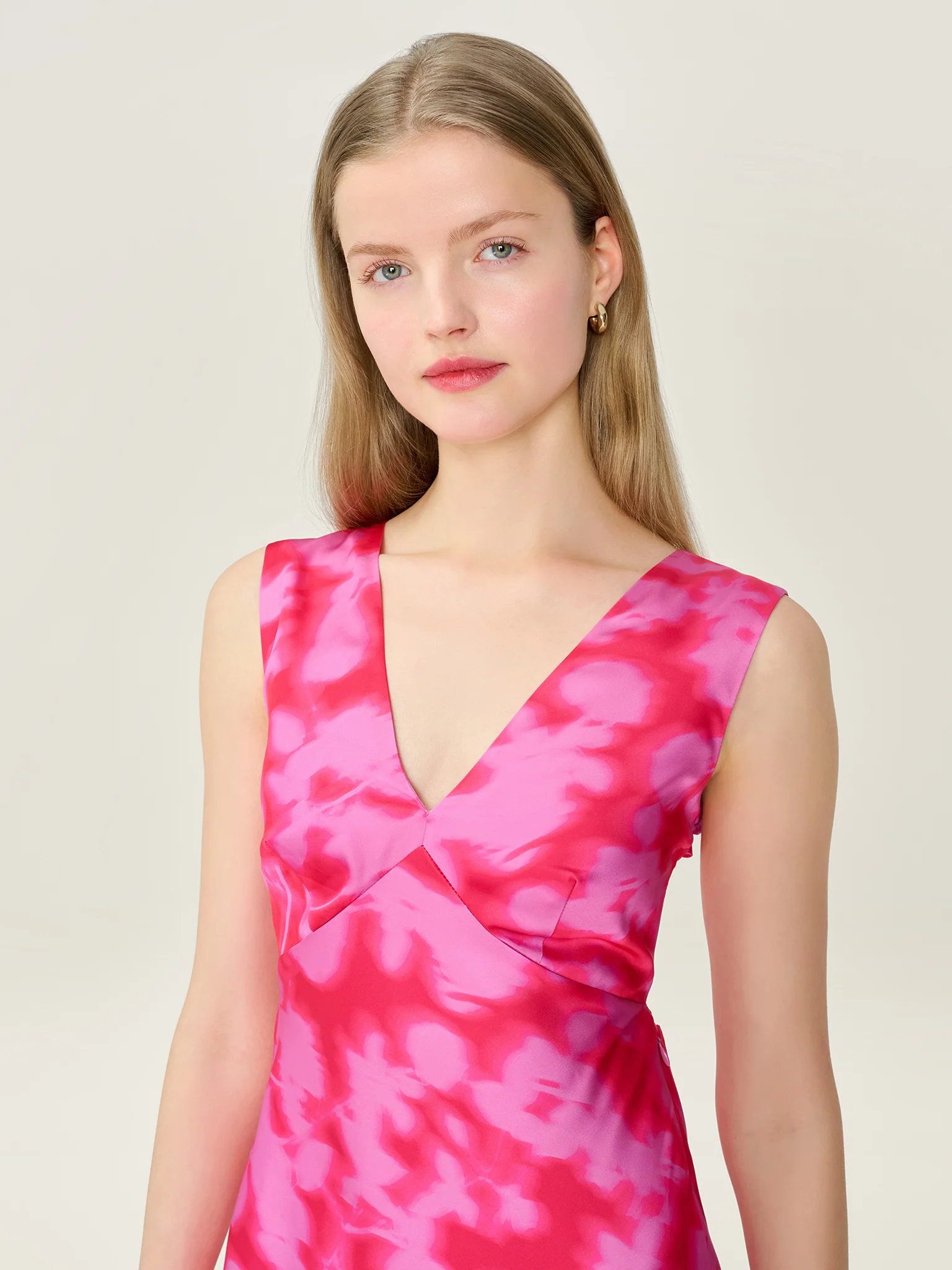 Nova Dress in Blurred Floral Magenta - Image 3