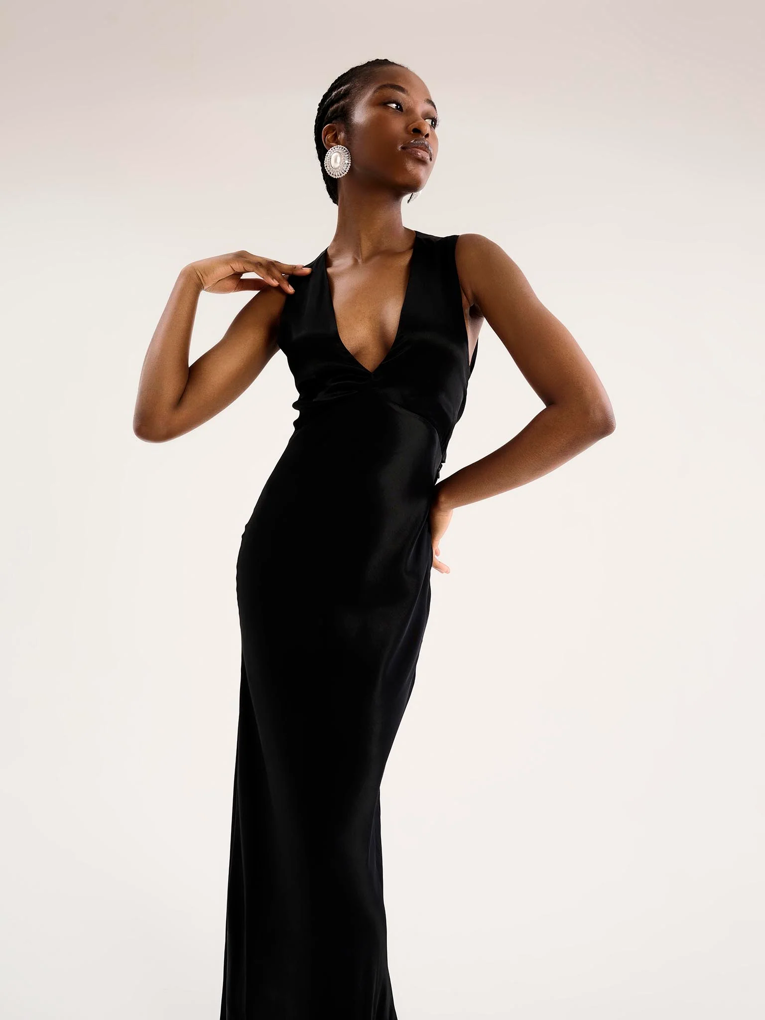 Nova Tie Back Dress in Black - Image 4