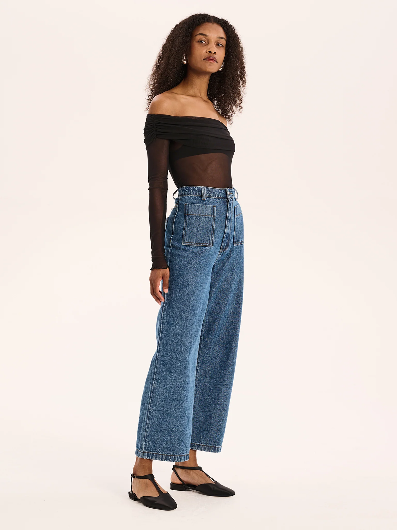 Orielle Cropped Jean in Mid Wash - Image 2
