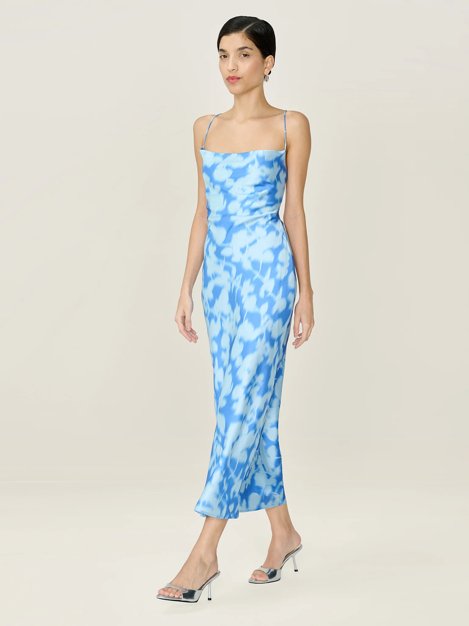 Riviera Dress in Blue Blurred Floral - Image 2