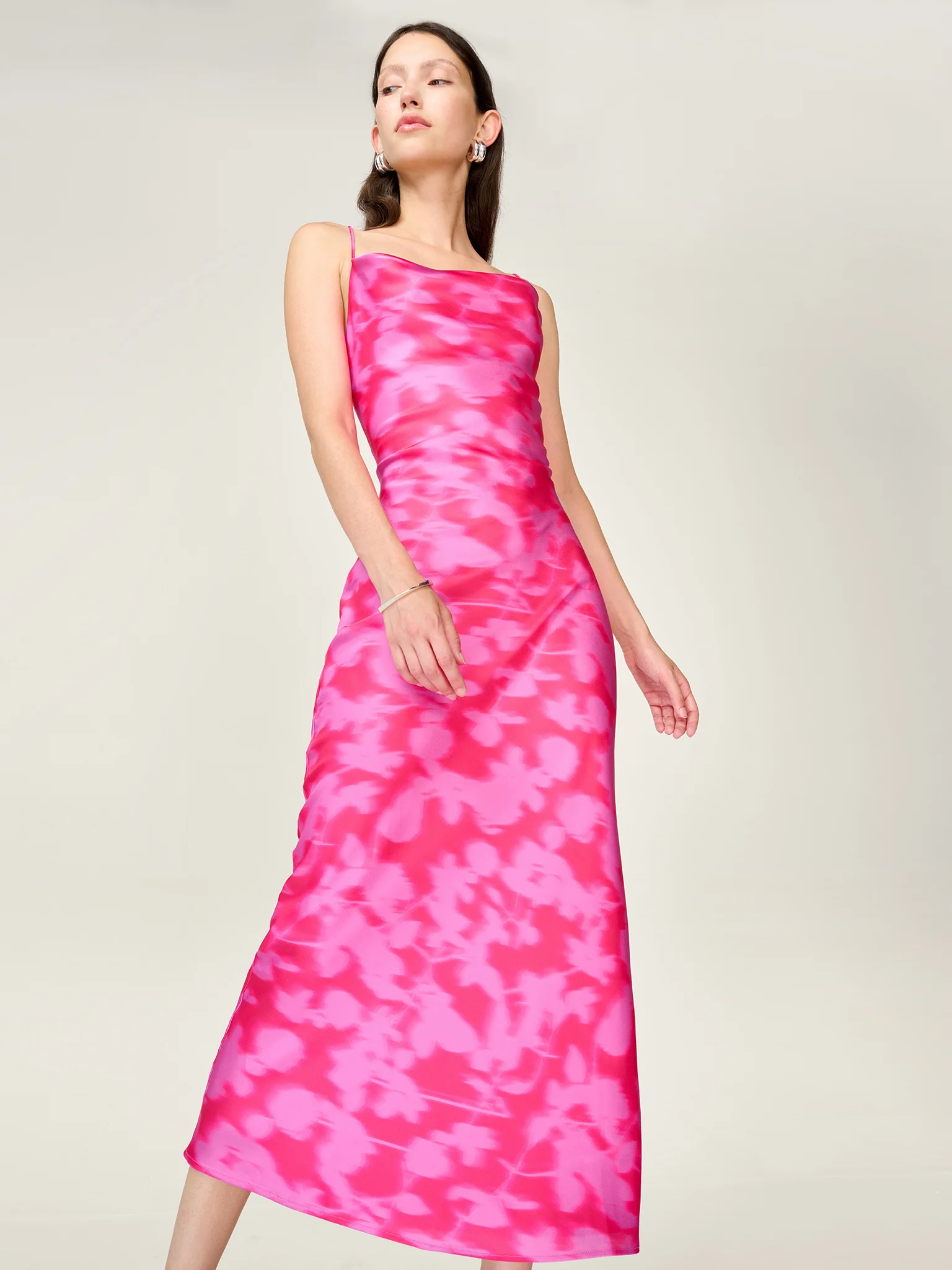 Riviera Midi Dress in Blurred Floral Magenta - Image 6