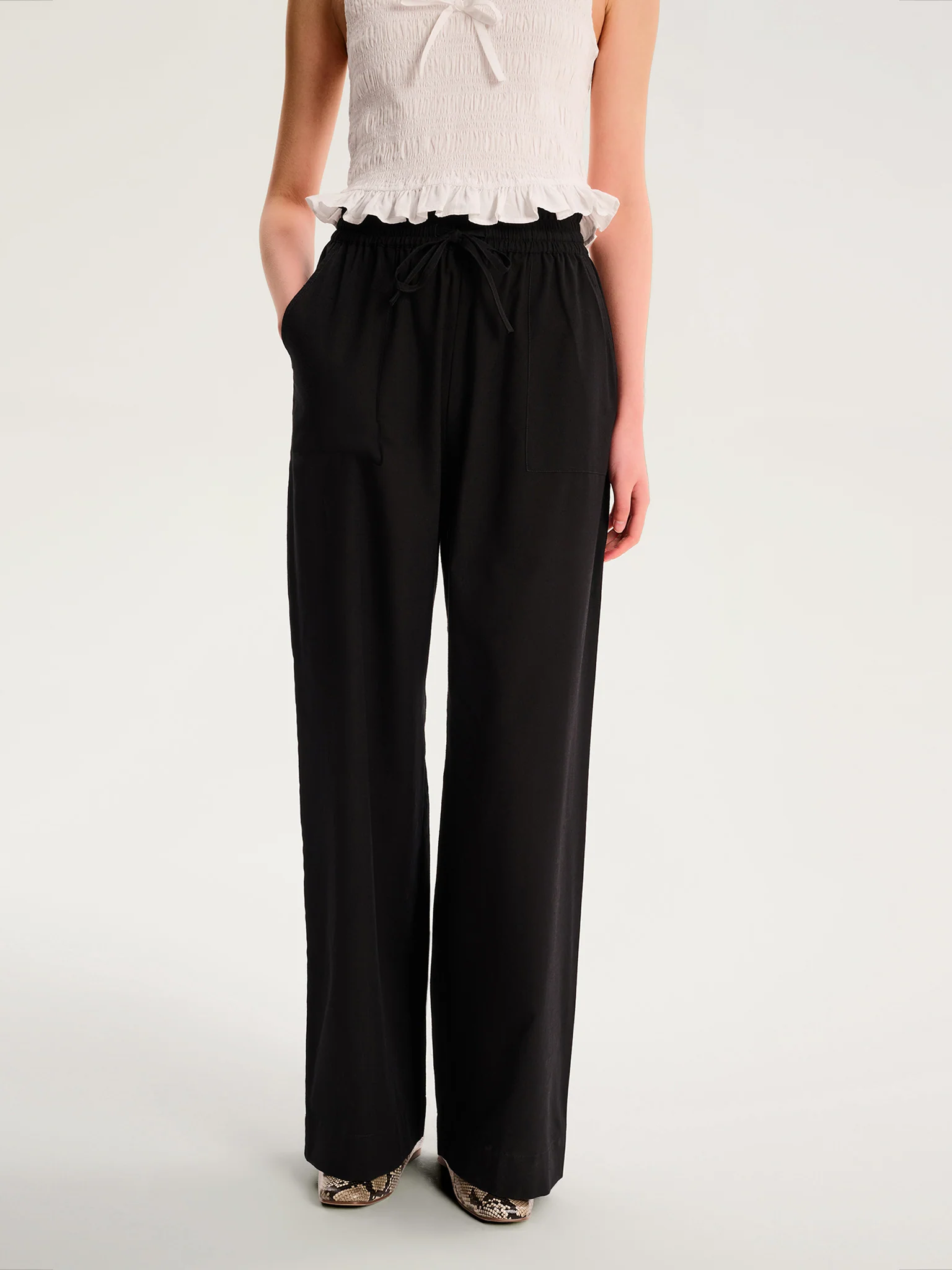 Rommy Trouser In Black - Image 3