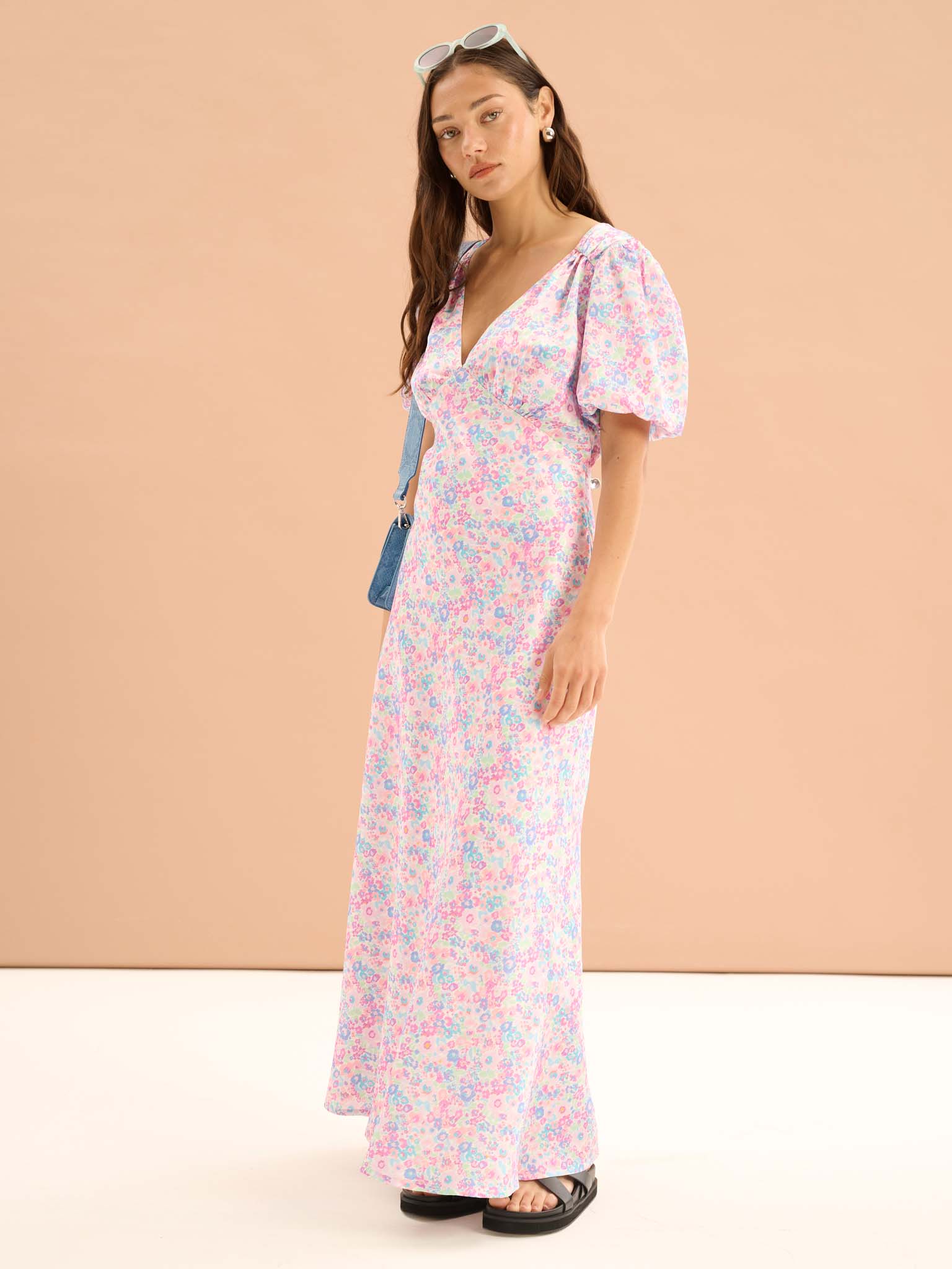 Rosie Ruched Puff Sleeve Dress in Sketched Floral Print - Image 2
