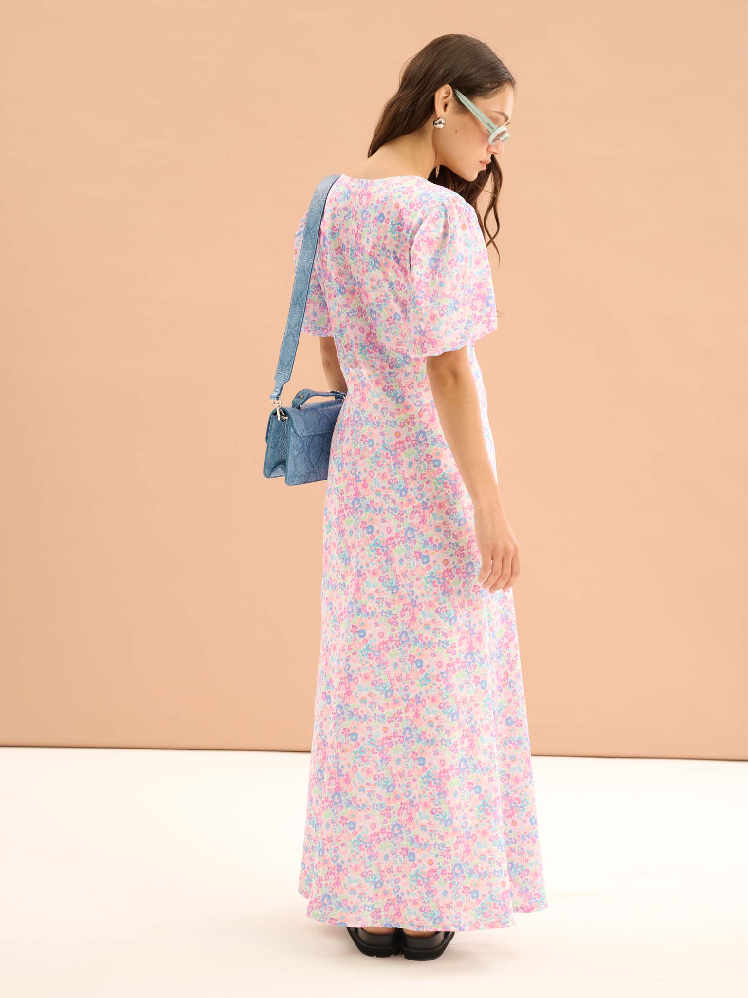 Rosie Ruched Puff Sleeve Dress in Sketched Floral Print - Image 3