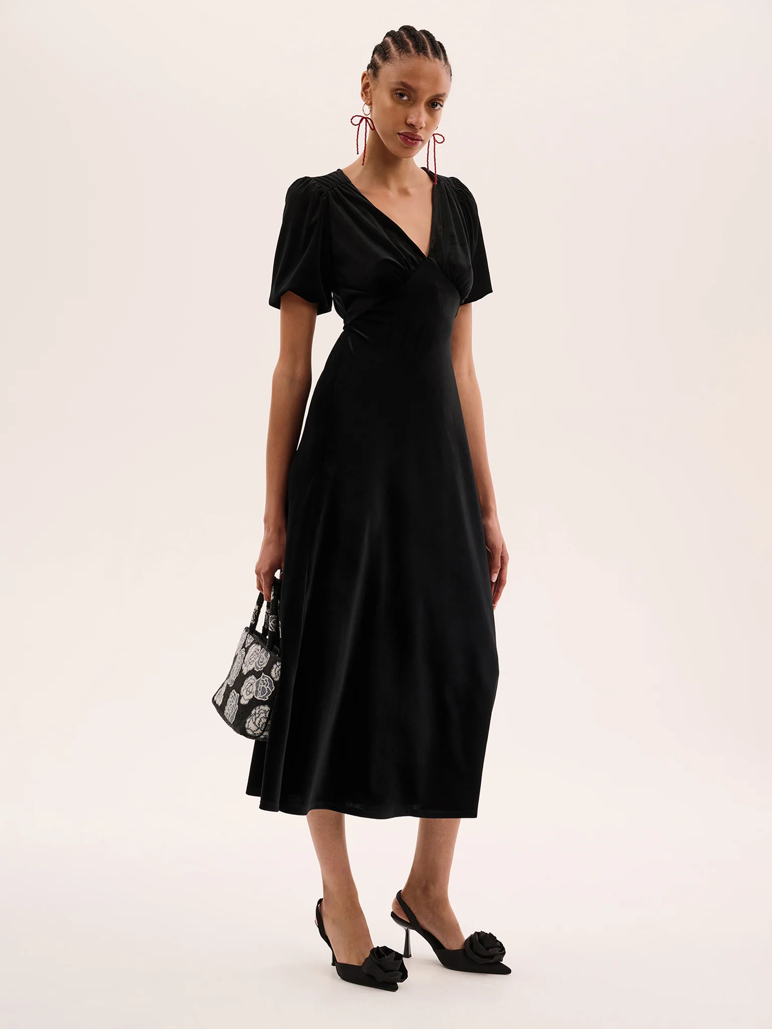 Rosie Velvet Dress in Black - Image 2