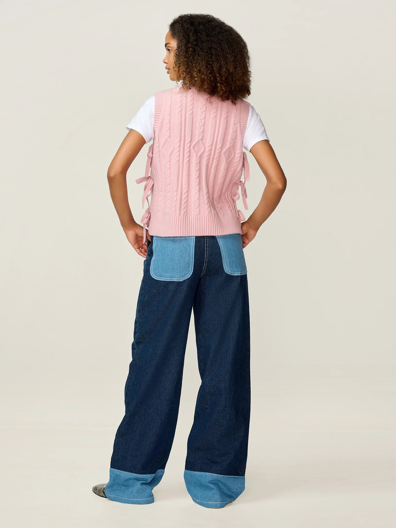 Rufus Cable Bow Side Vest in Light Pink - Image 3