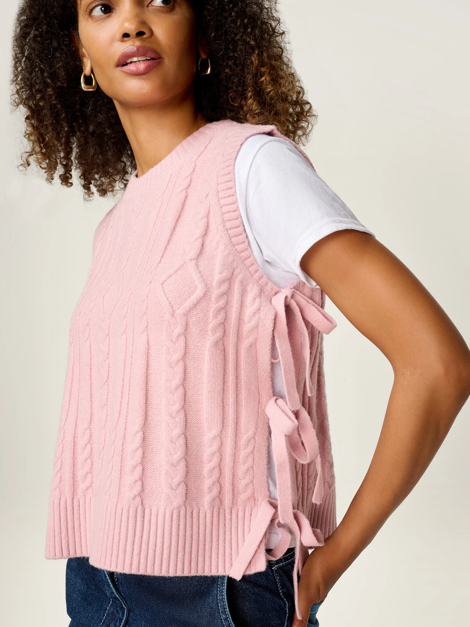 Rufus Cable Bow Side Vest in Light Pink - Image 4