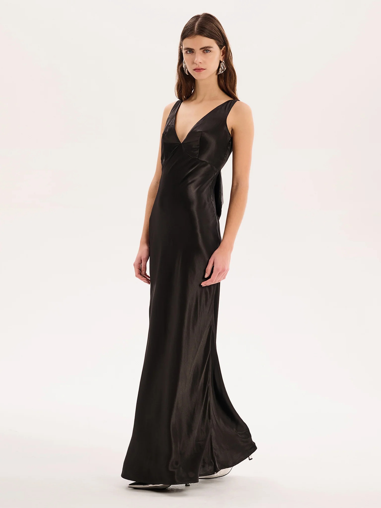 Sapphire Dress in Black - Image 4