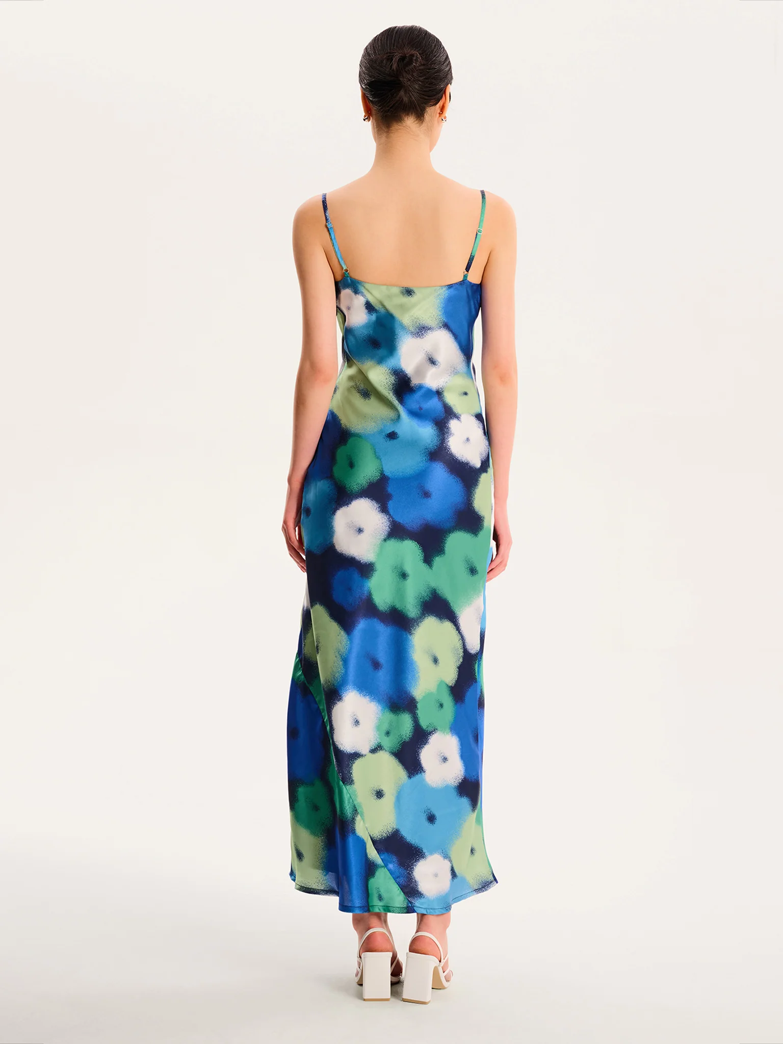 Tanya Dress in Spray Floral - Image 2