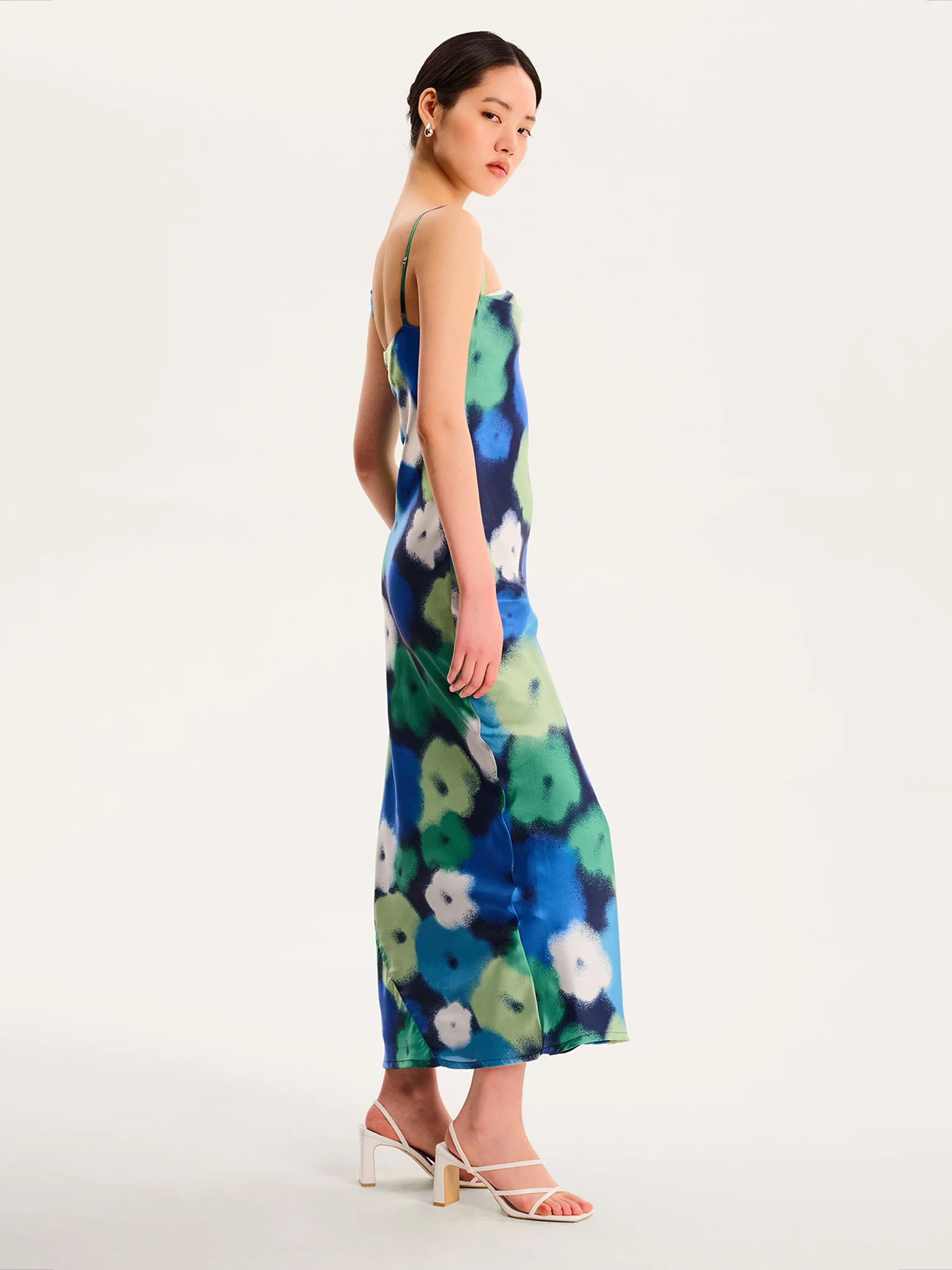 Tanya Dress in Spray Floral - Image 4